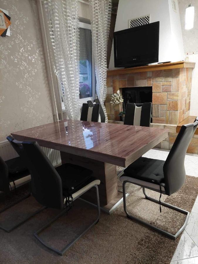 Almos Vendeghaz Apartment Hajduszoboszlo Luaran gambar
